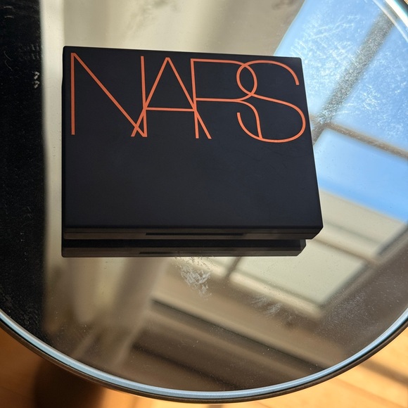 NARS Laguna Bronzing Powder Shade 03 - Picture 1 of 4